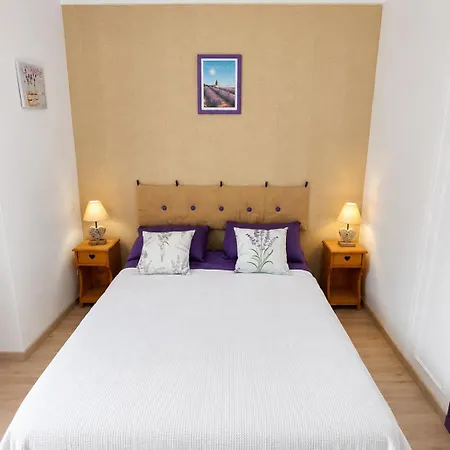 Provencale Avec Piscine , A Pied