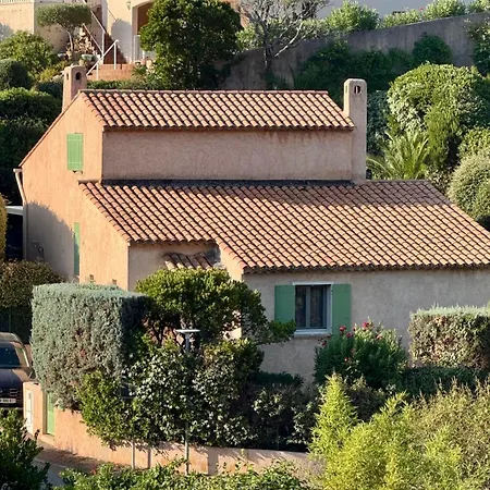 Provencale Avec Piscine , A Pied Roquebrune-sur-Argens