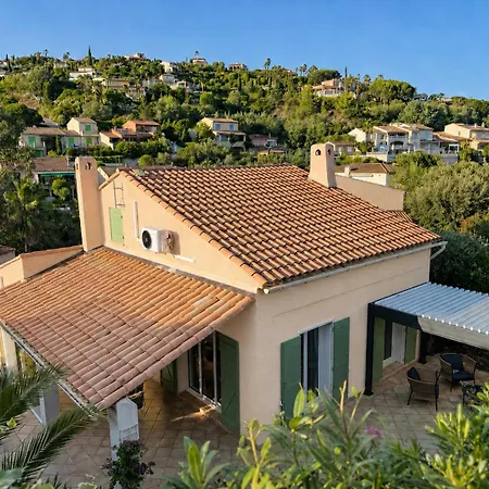 Feriehus Provencale Avec Piscine , A Pied Roquebrune-sur-Argens